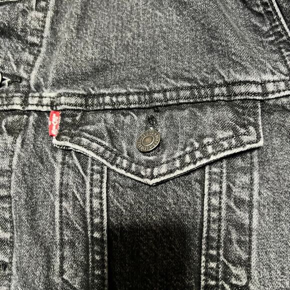 Levi’s Jean Jacket Womens XL Faded Black Button Western Trucker Coat - Picture 2 of 8